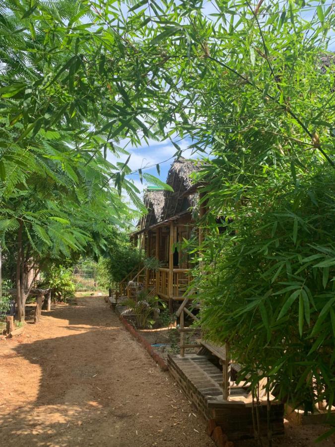 Bamboo House Lägenhet Bagan Exteriör bild